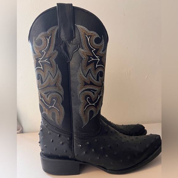 Diego’s Cowboy Leather Boots - Picture 10 of 16